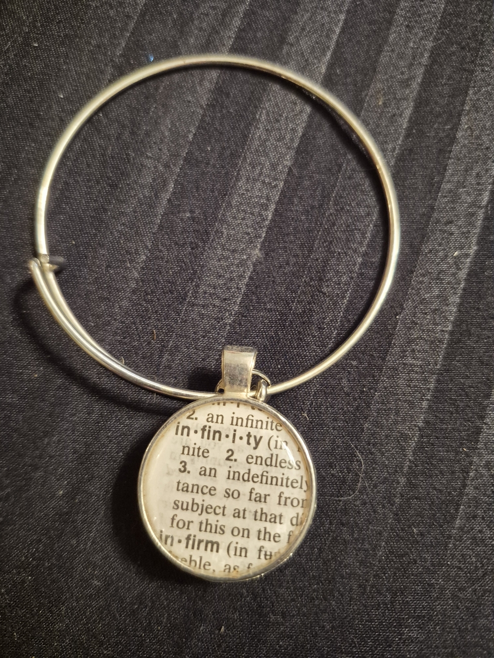 Source Unknown Silver Text-Print Infinity Charm Bangle